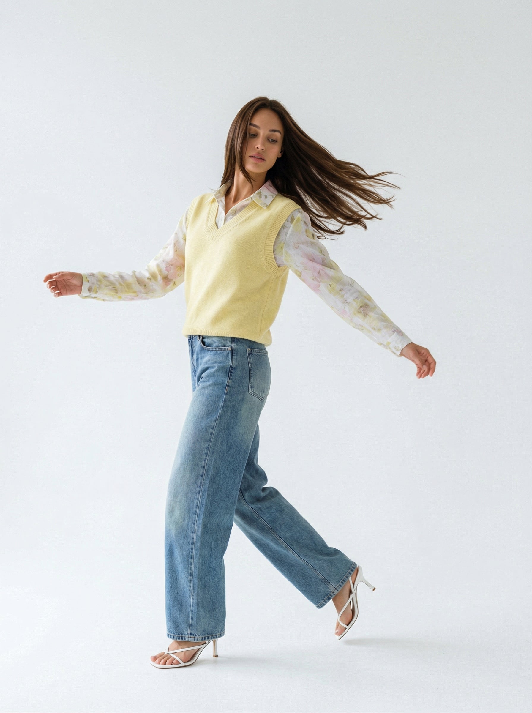 Camicia Jasmine fantasia floreale – giallo pastello donna