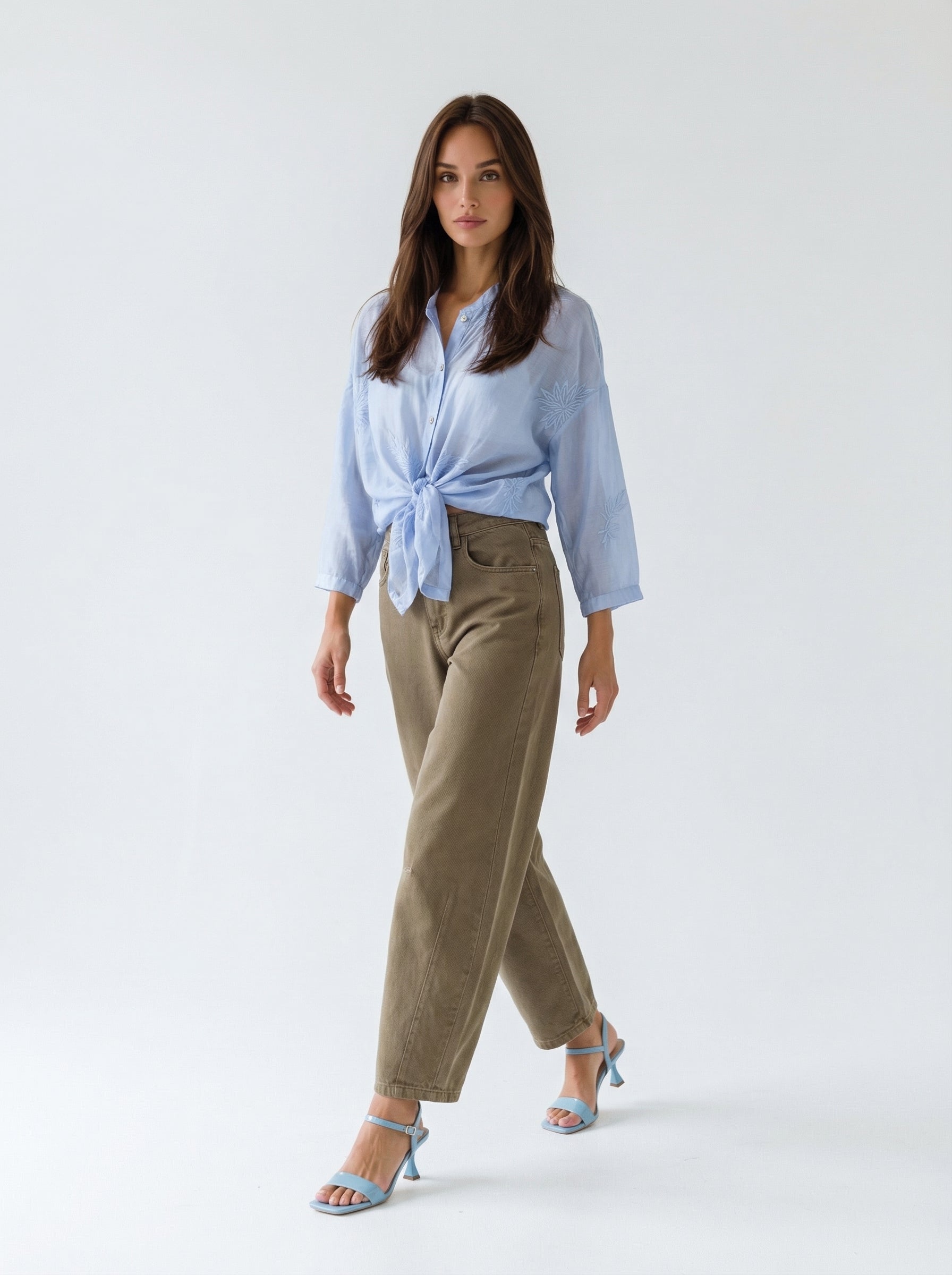 Camicia Nayla fluida con nodo – azzurro cielo donna