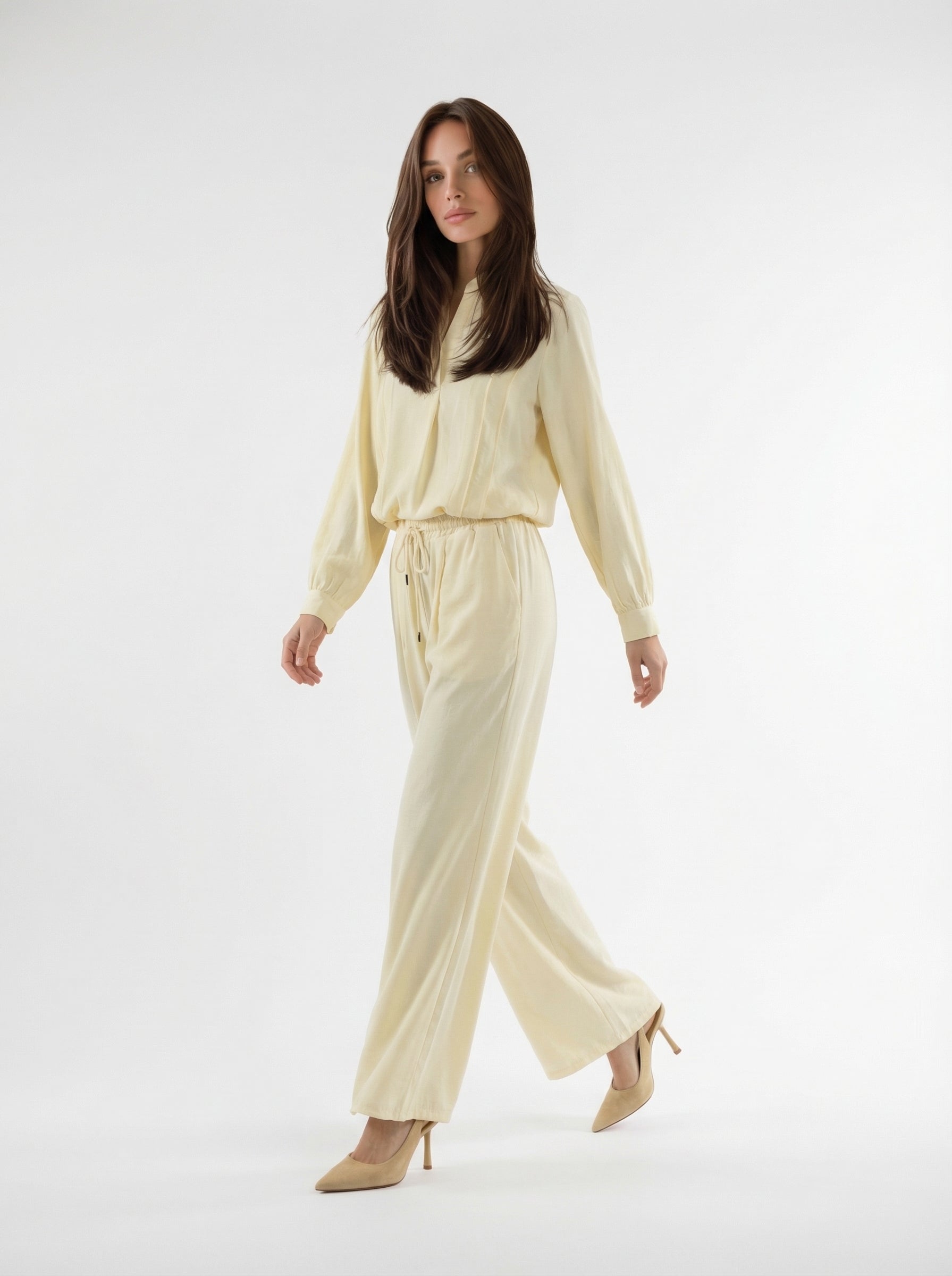 Blusa Elara con pinces e collo coreano – giallo burro donna