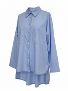 Camicia Victoria over con doppia tasca – Azzurro cielo donna