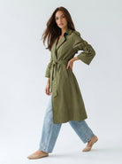 Trench Victoria con cintura e manica regolabile – Verde Militare donna