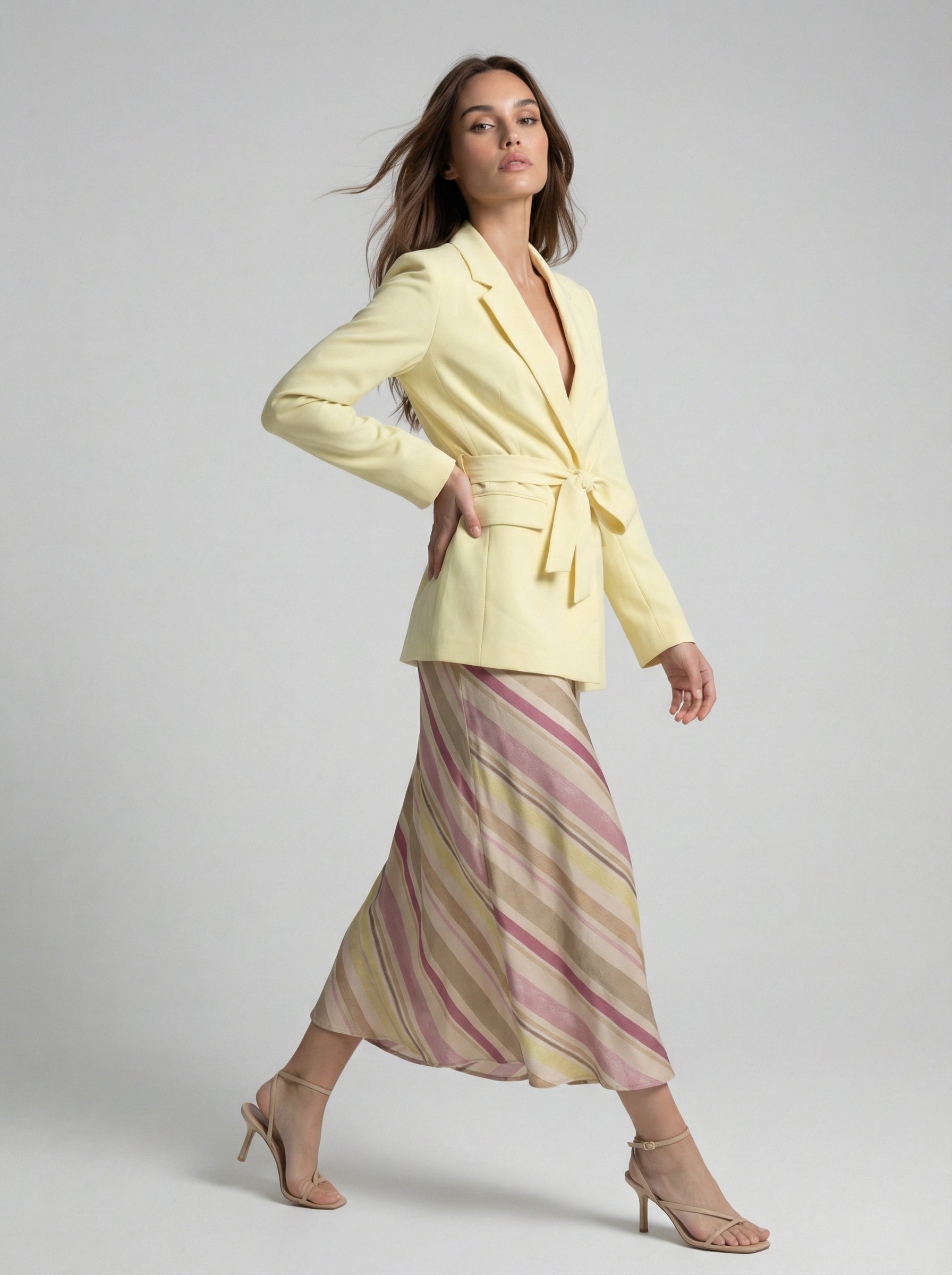 Blazer Iris con cintura in vita – Giallo pastello donna