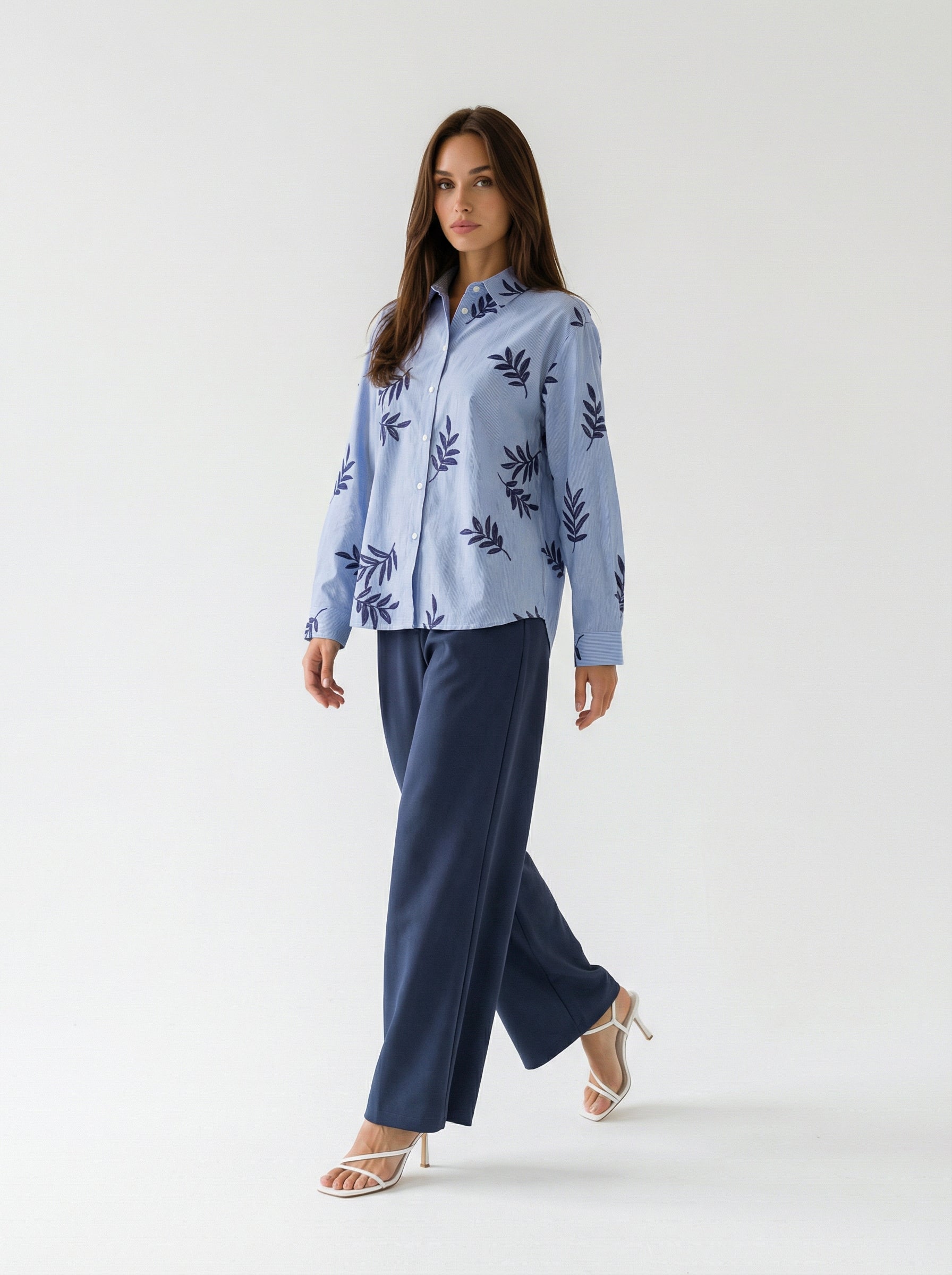 Pantalone Altea a gamba ampia con pinces – Blu donna