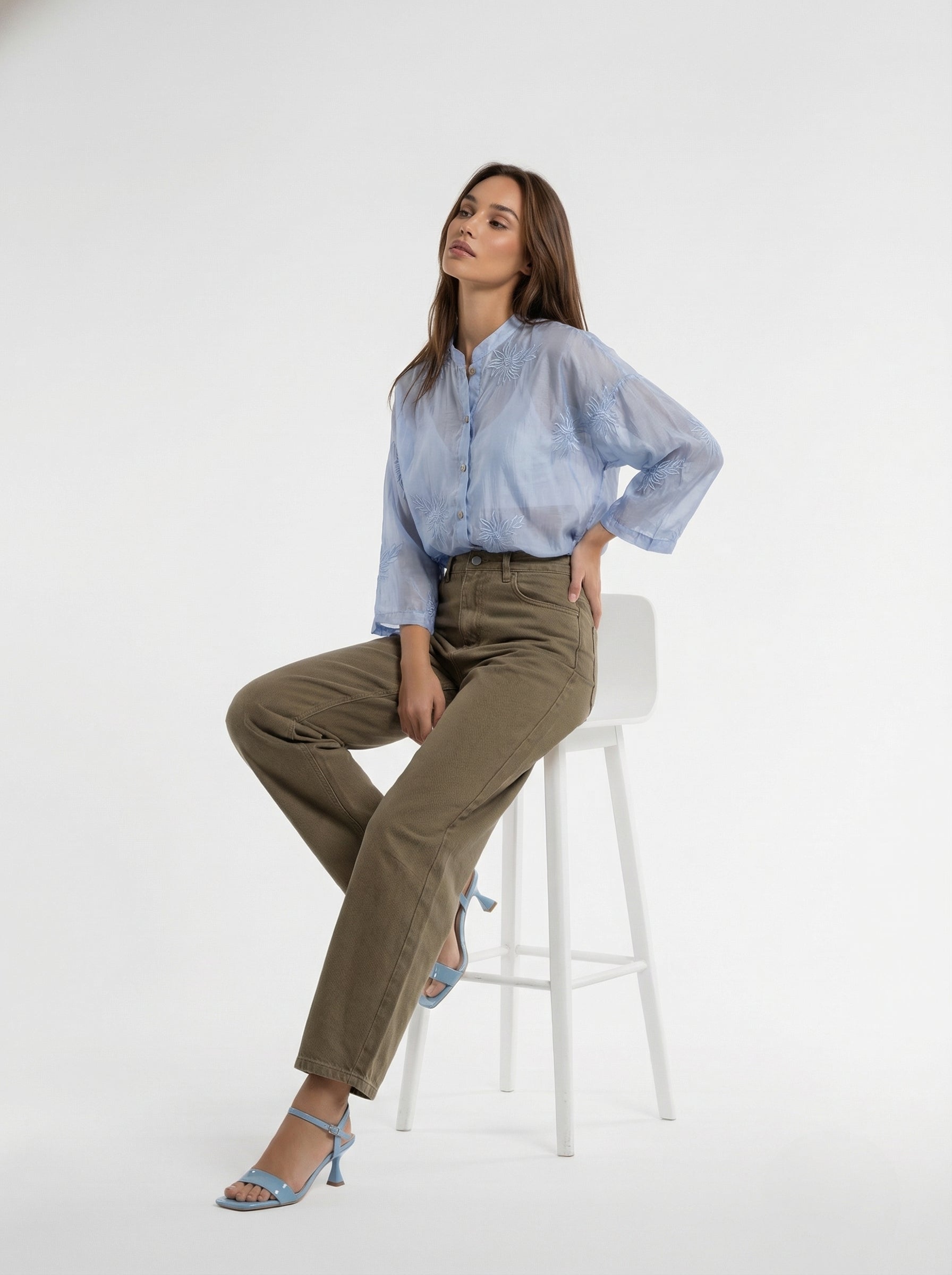 Camicia Nayla fluida con nodo – azzurro cielo donna