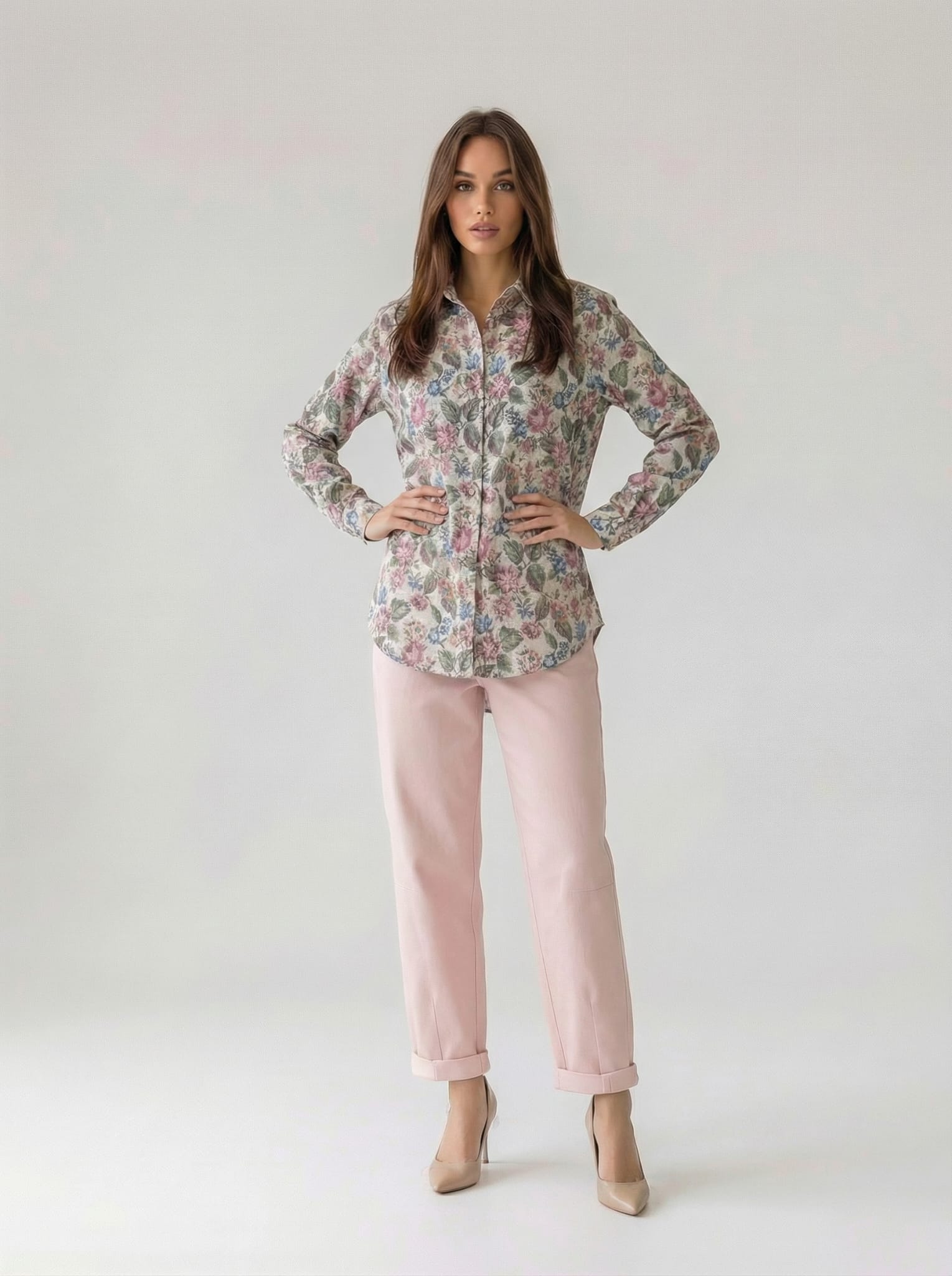 Camicia Flora fantasia floreale – Beige con fiori azzurri donna