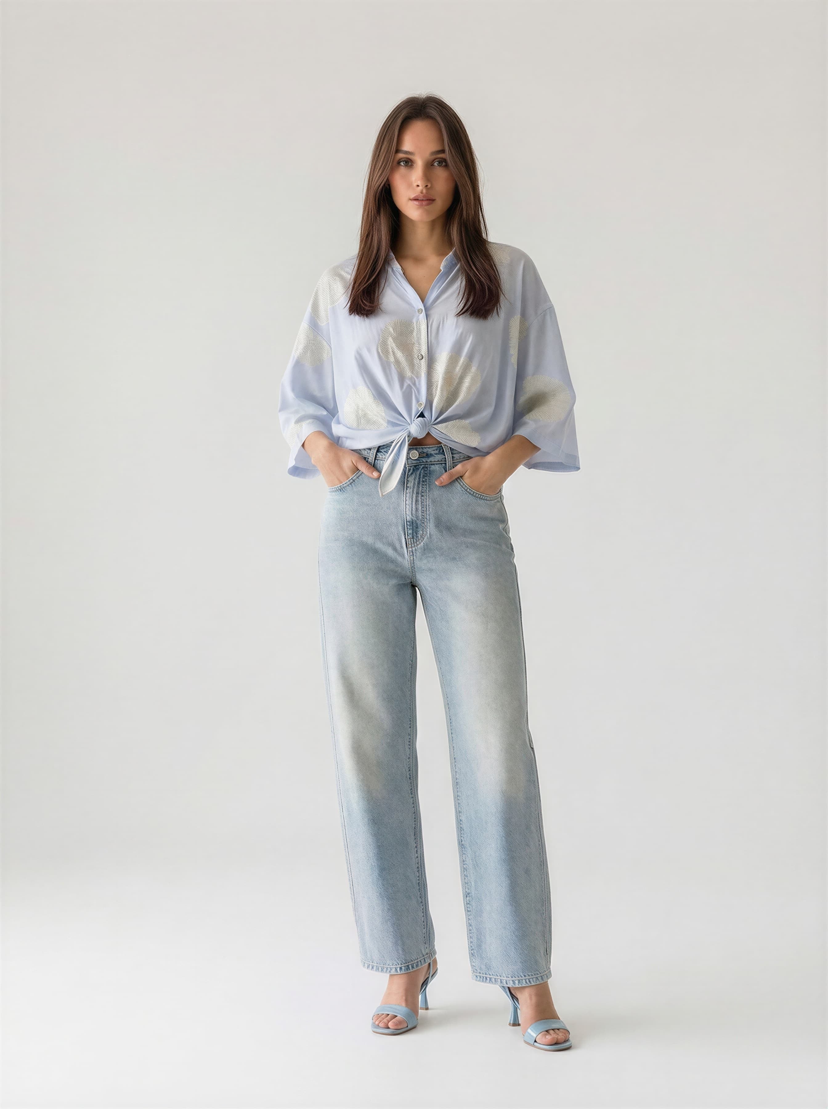 Camicia Dalia con ricamo- Azzurro donna