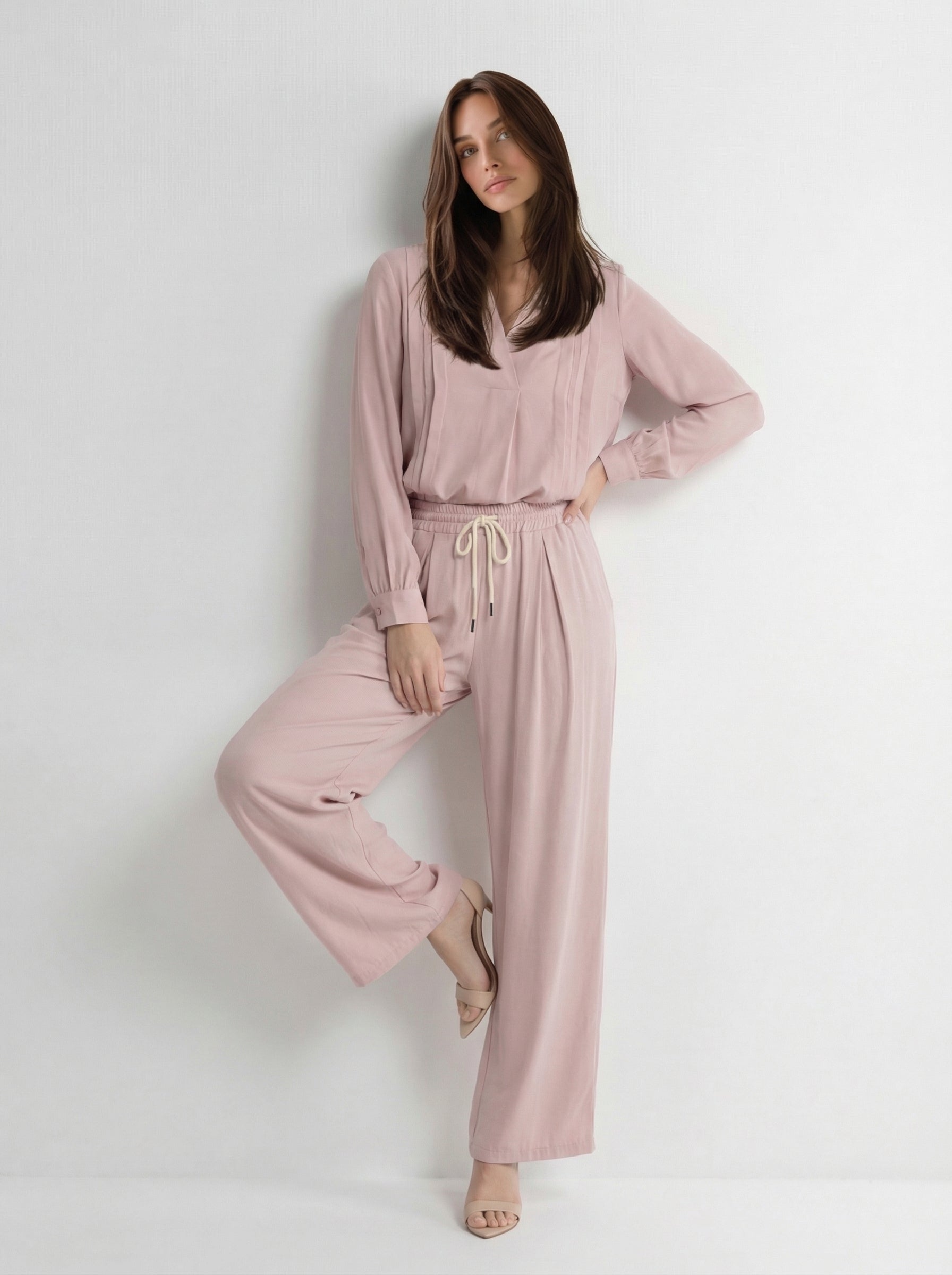 Blusa Elara con pinces e collo coreano – rosa cipria donna