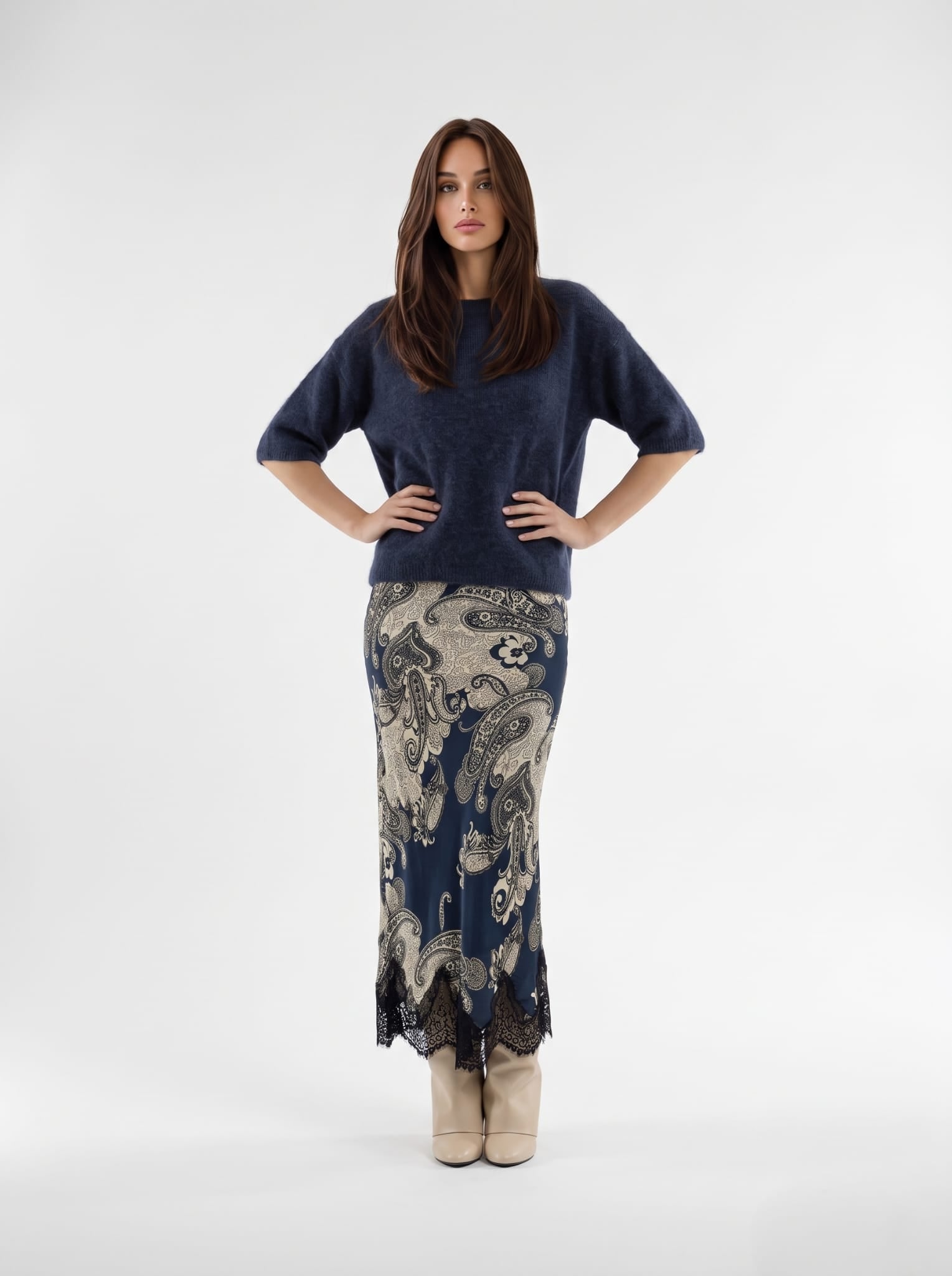 Gonna Ilyra – Blu Notte/Panna Gonna donna